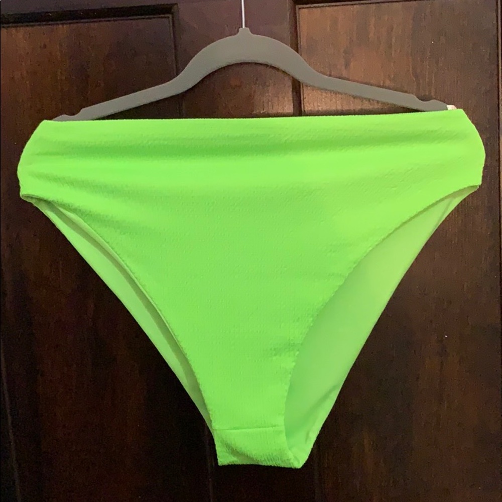 Bikini bottoms never worn